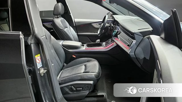 Audi Q8 (4M) 2020 Серый из Кореи, фото 2