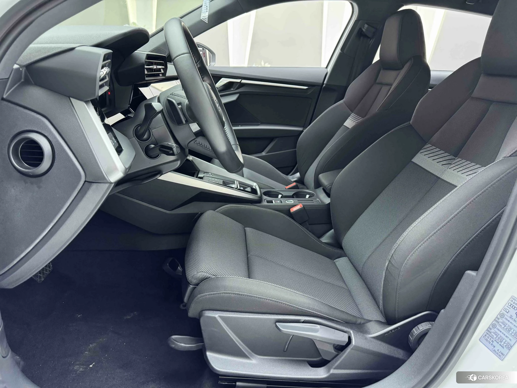 Audi A3 2021 Белый из Китая, фото 2