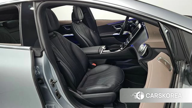Mercedes-Benz EQE V295 2022 Серебристо-серый из Кореи, фото 2