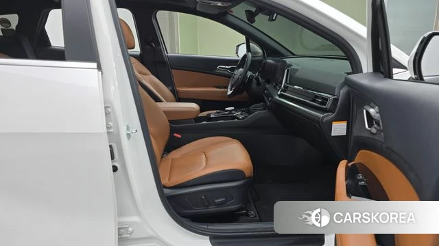 Kia Sportage 5th Generation Hybrid 2022 Белый из Кореи, фото 2