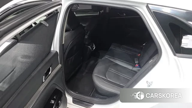 Kia The New K5 Hybrid 3rd generation 2024 Белый из Кореи, фото 2