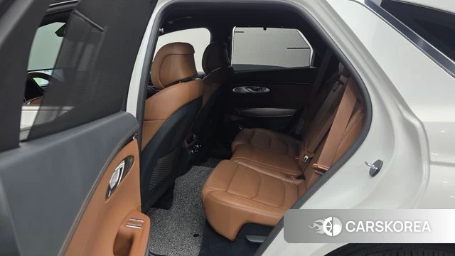 Genesis GV70 2024 Белый из Кореи, фото 2