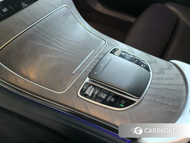 Mercedes-Benz GLC 2021 Белый из Китая, фото 2