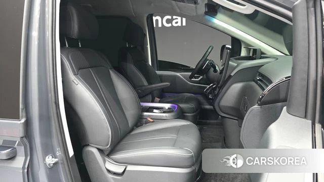 Hyundai Staria 2025 Серый из Кореи, фото 2