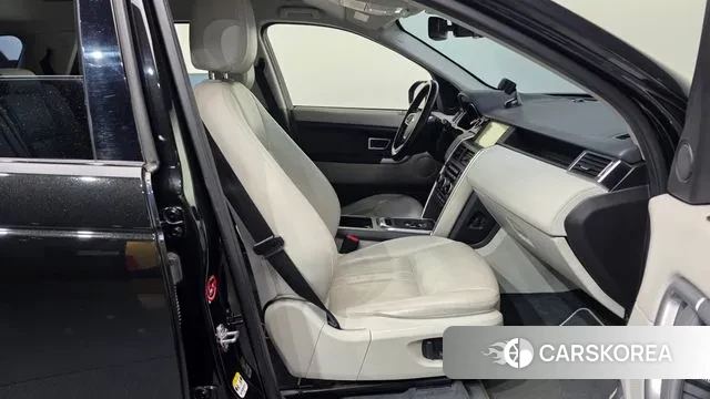 Land Rover Discovery Sports 2018 Черный из Кореи, фото 2