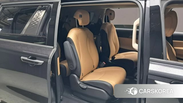 Kia Carnival 4th generation 2023 Серый из Кореи, фото 2