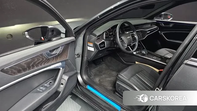 Audi A6 (C8) 2022 Серебристо-серый из Кореи, фото 2