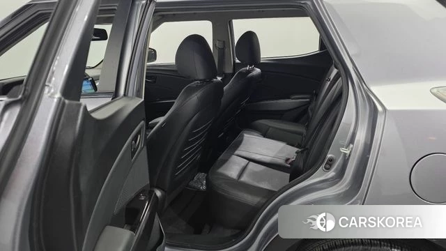 Ssangyong The New Tivoli 2024 Серебристо-серый из Кореи, фото 2