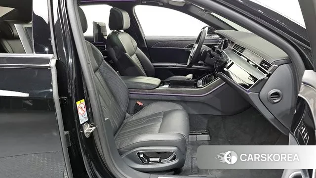 Audi A8 (D5) 2023 Черный из Кореи, фото 2