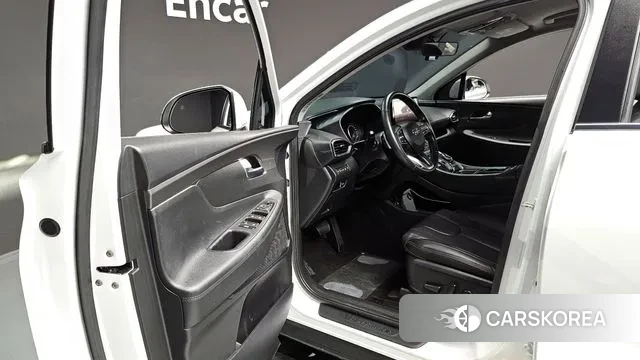 Hyundai The New Santa Fe 2022 Белый из Кореи, фото 2