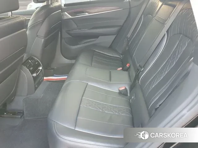 BMW 6 Series GT (G32) 2023 Черный из Кореи, фото 2