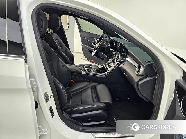 Mercedes-Benz C-Class W205 2019 Белый из Кореи, фото 2