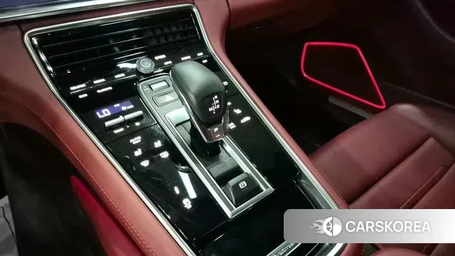 Porsche Panamera (971) id 2890163 из Кореи 2