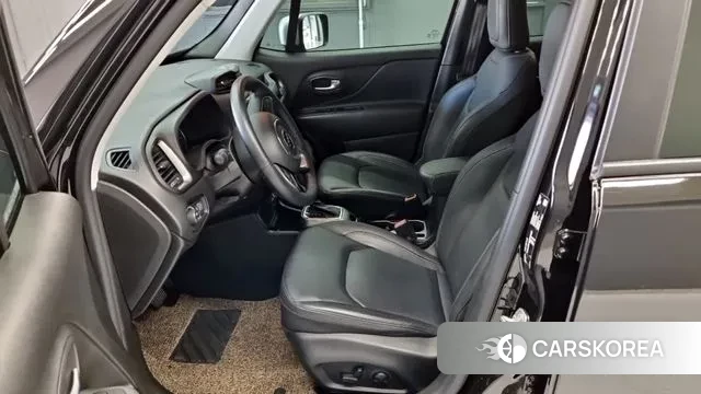 Jeep Renegade 2022 Черный из Кореи, фото 2