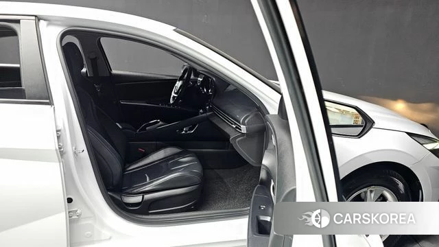 Hyundai Avante (CN7) 2021 Белый из Кореи, фото 2