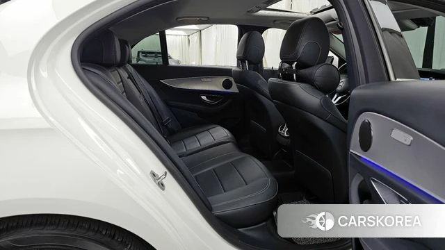 Mercedes-Benz E-Class W213 2019 Белый из Кореи, фото 2