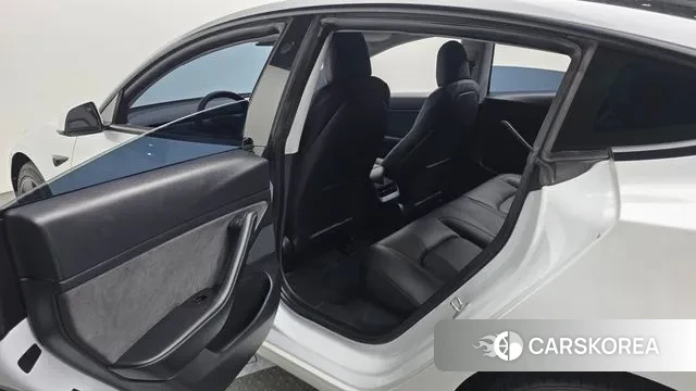 Tesla Model 3 2021 Белый из Кореи, фото 2