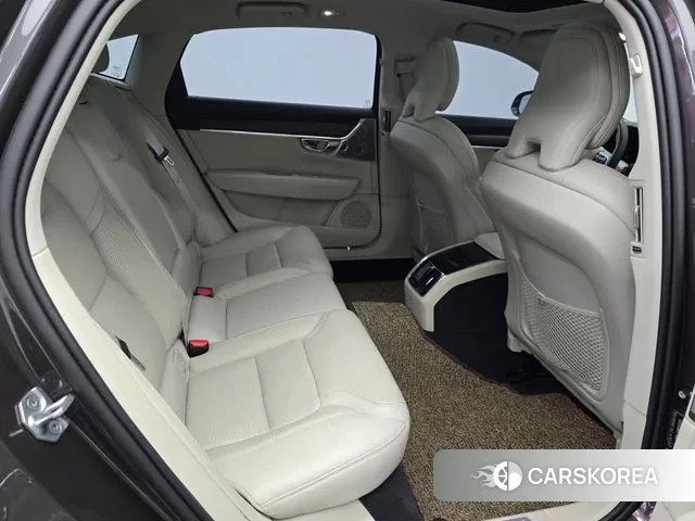 Volvo S90 2022 Серый из Кореи, фото 2