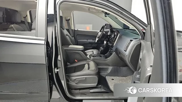 Chevrolet (GM Daewoo) Real New Colorado 2021 Черный из Кореи, фото 2