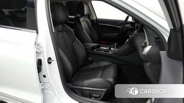 Genesis The New G70 2023 Белый из Кореи, фото 2
