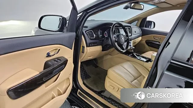 Kia The New Carnival 2019 Черный из Кореи, фото 2