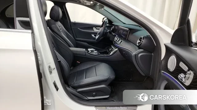 Mercedes-Benz E-Class W213 2020 Белый из Кореи, фото 2