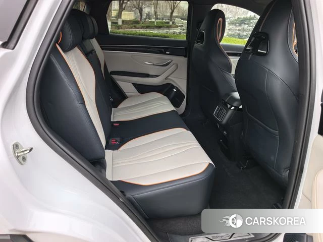 BYD Song PLUS DM 2026 Белый из Китая, фото 2