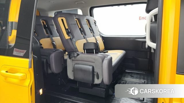 Hyundai Staria 2025 Желтый из Кореи, фото 2
