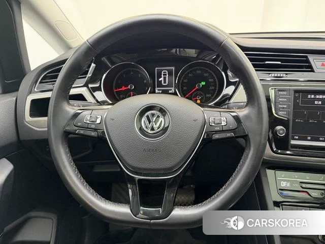 Volkswagen Touran L 2020 Белый из Китая, фото 2