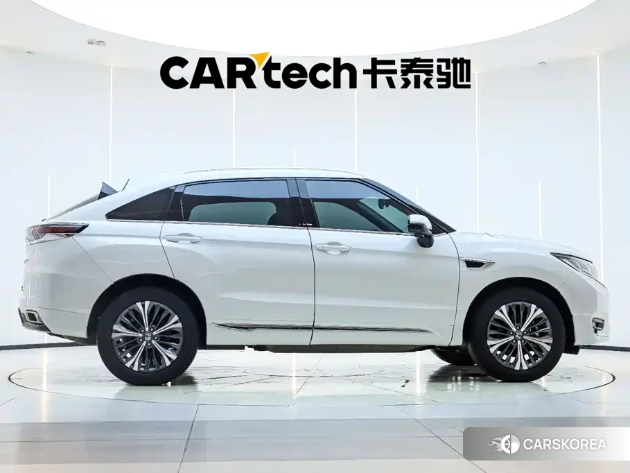 Honda UR-V 2022 Белый из Китая, фото 2