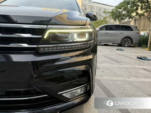 Volkswagen Tiguan L 2021 Черный из Китая, фото 2