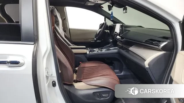 Toyota Sienna 4th Generation 2023 Белый из Кореи, фото 2