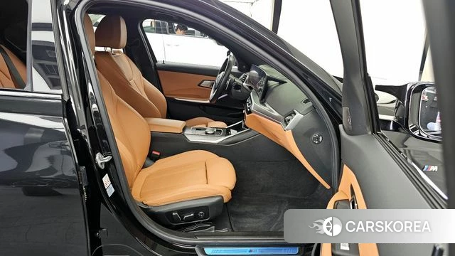 BMW 3 Series (G20) 2023 Черный из Кореи, фото 2