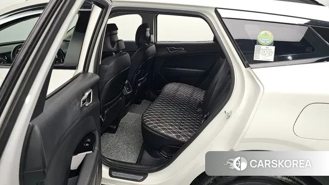 Kia Sportage 5th Generation 2023 Белый из Кореи, фото 2