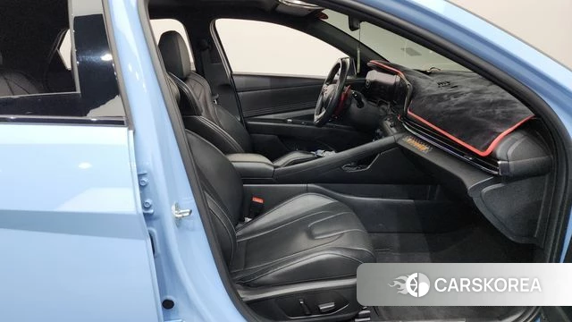Hyundai Avante (CN7) 2022 Светло-серебряный цвет из Кореи, фото 2
