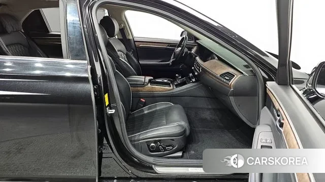 Genesis G90 2018 Черный из Кореи, фото 2