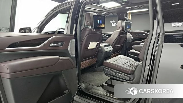 Cadillac Escalade 5th Generation 2022 Черный из Кореи, фото 2