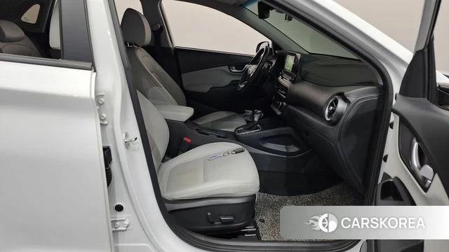 Hyundai The New Kona 2021 Белый из Кореи, фото 2