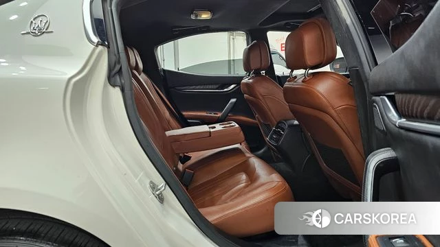 Maserati Ghibli 2018 Белый из Кореи, фото 2