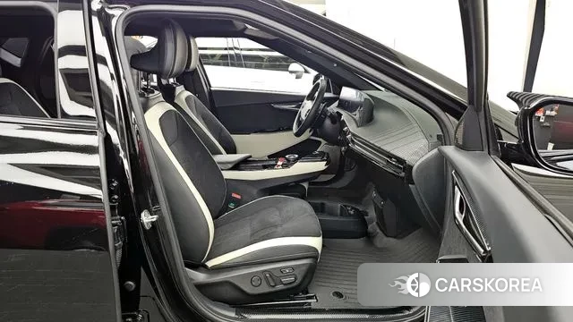 Kia EV6 2022 Черный из Кореи, фото 2