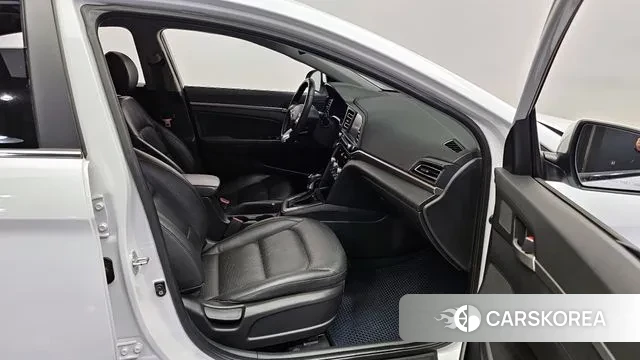 Hyundai The New Avante AD 2018 Белый из Кореи, фото 2