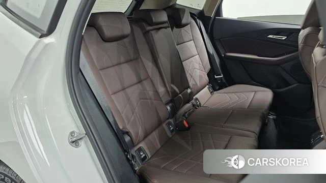 BMW 2 Series Active Tourer (U06) 2024 Белый из Кореи, фото 2