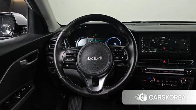 Kia Niro Plus 2022 Серебряный из Кореи, фото 2