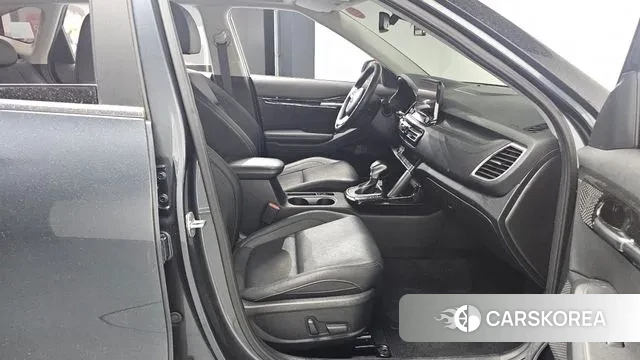 Kia Seltos 2021 Серый из Кореи, фото 2