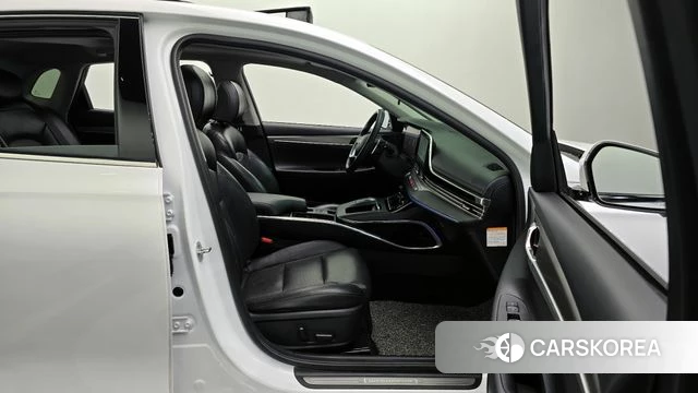 Hyundai The New Grandeur IG Hybrid 2022 Белый из Кореи, фото 2