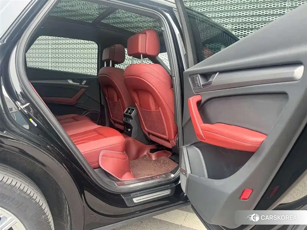 Audi Q5L 2024 Черный из Китая, фото 2