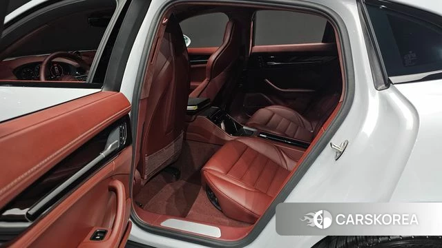 Porsche Panamera (976) 2025 Белый из Кореи, фото 2