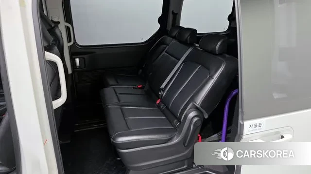 Hyundai Staria 2022 Белый из Кореи, фото 2