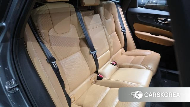 Volvo XC60 second Generation 2019 Серый из Кореи, фото 2