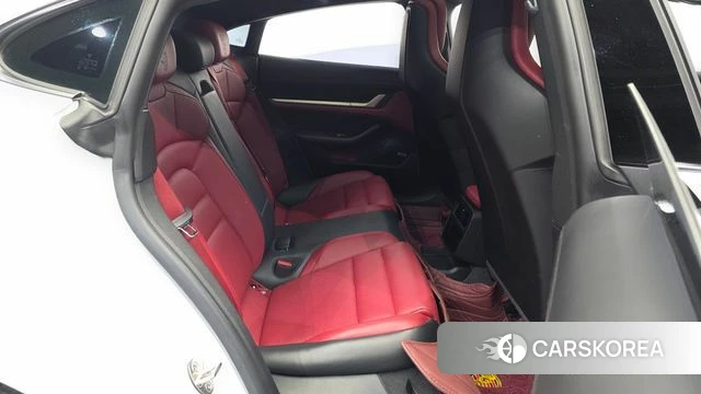 Porsche Taycan 2022 Белый из Кореи, фото 2